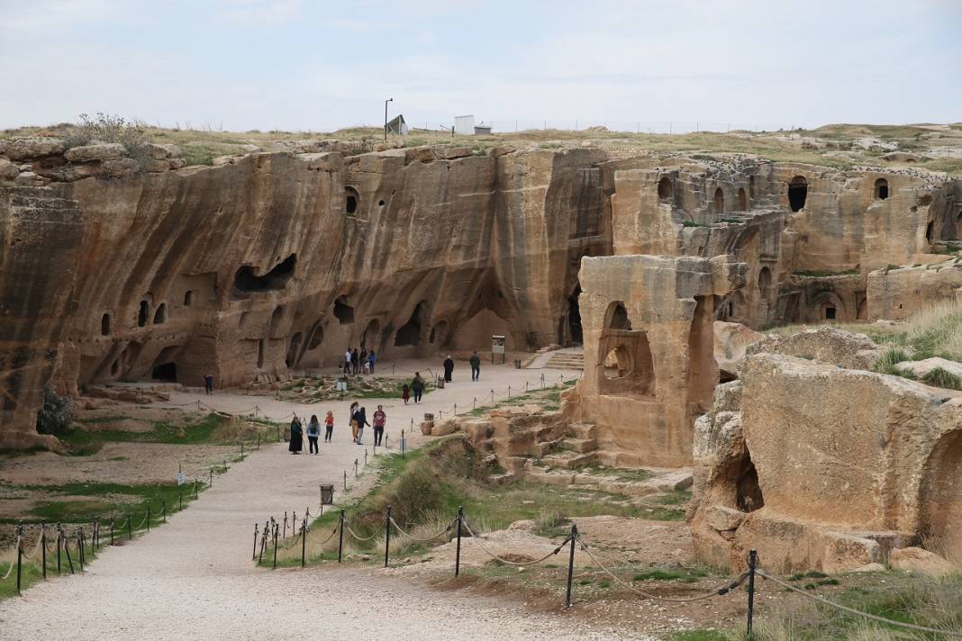 Dara Antik Kenti'nde 1500 yıllık içme suyu kanalı bulundu 7